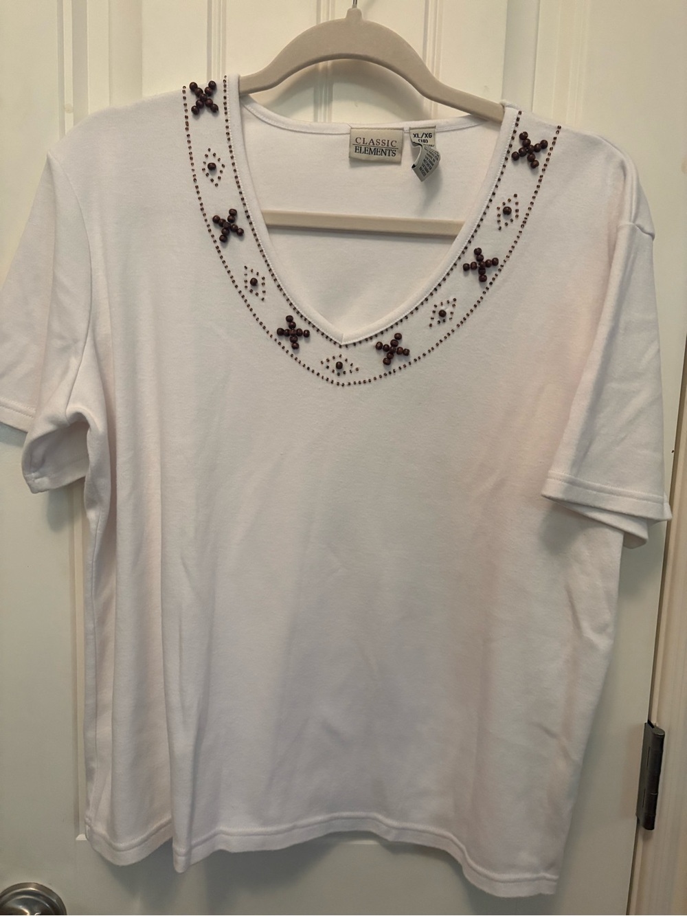 Classic Elements White V-Neck Embellished Women's Top